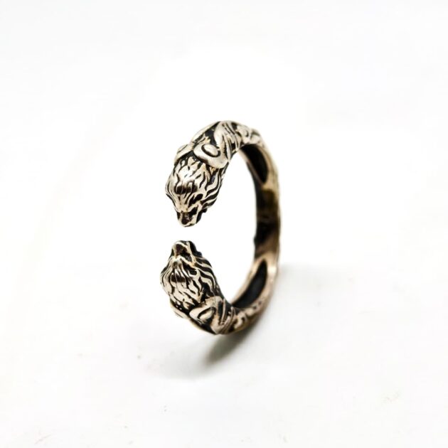 Vintage Aura Silver Ring