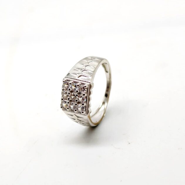 Velvet Shine Silver Ring - Image 2