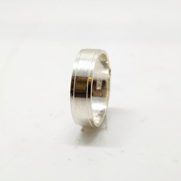 Velvet Glow Silver Ring