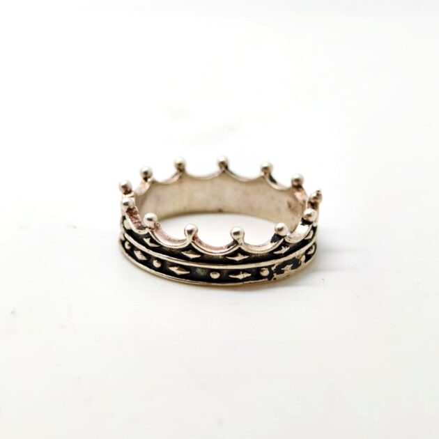 Vintage Majesty Silver Ring - Image 3