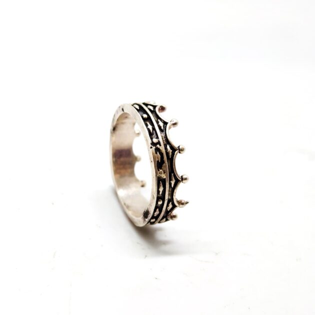 Vintage Majesty Silver Ring - Image 2