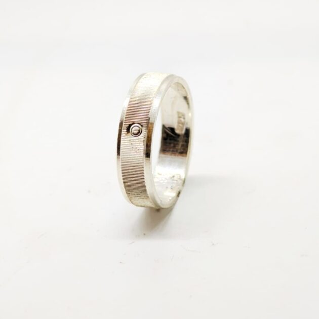 Harmony Twist Silver Ring - Image 2