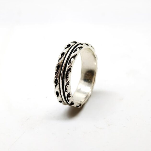 Royal Antique Silver Band - Image 2