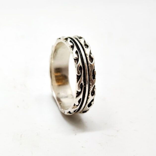 Royal Antique Silver Band