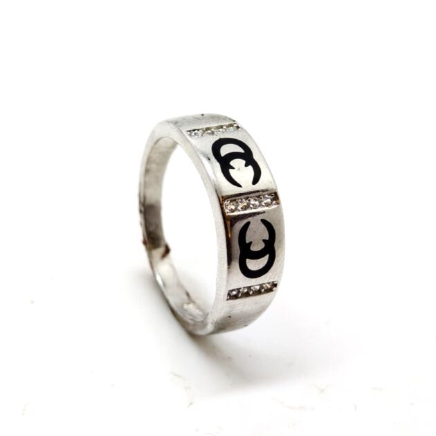 Whispering Line Silver Ring