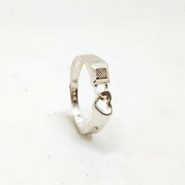 Guardian Heart Silver Ring - Image 3