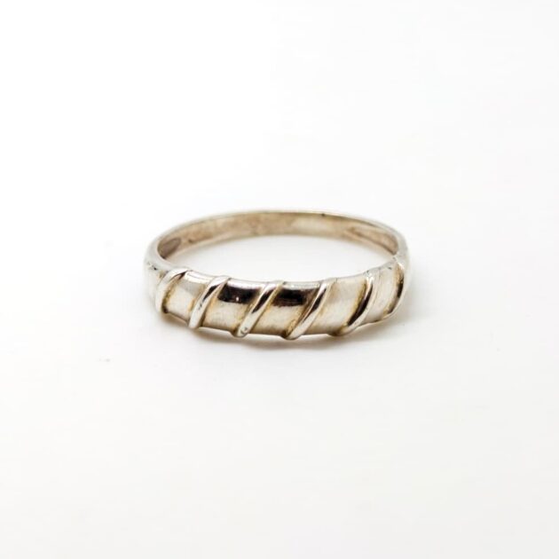 Velvet Shine Silver Ring - Image 3