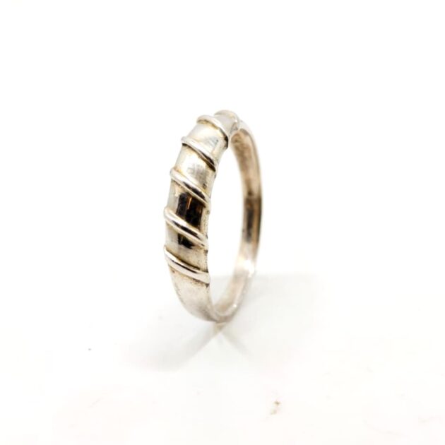Velvet Shine Silver Ring