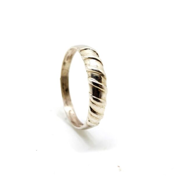 Velvet Shine Silver Ring